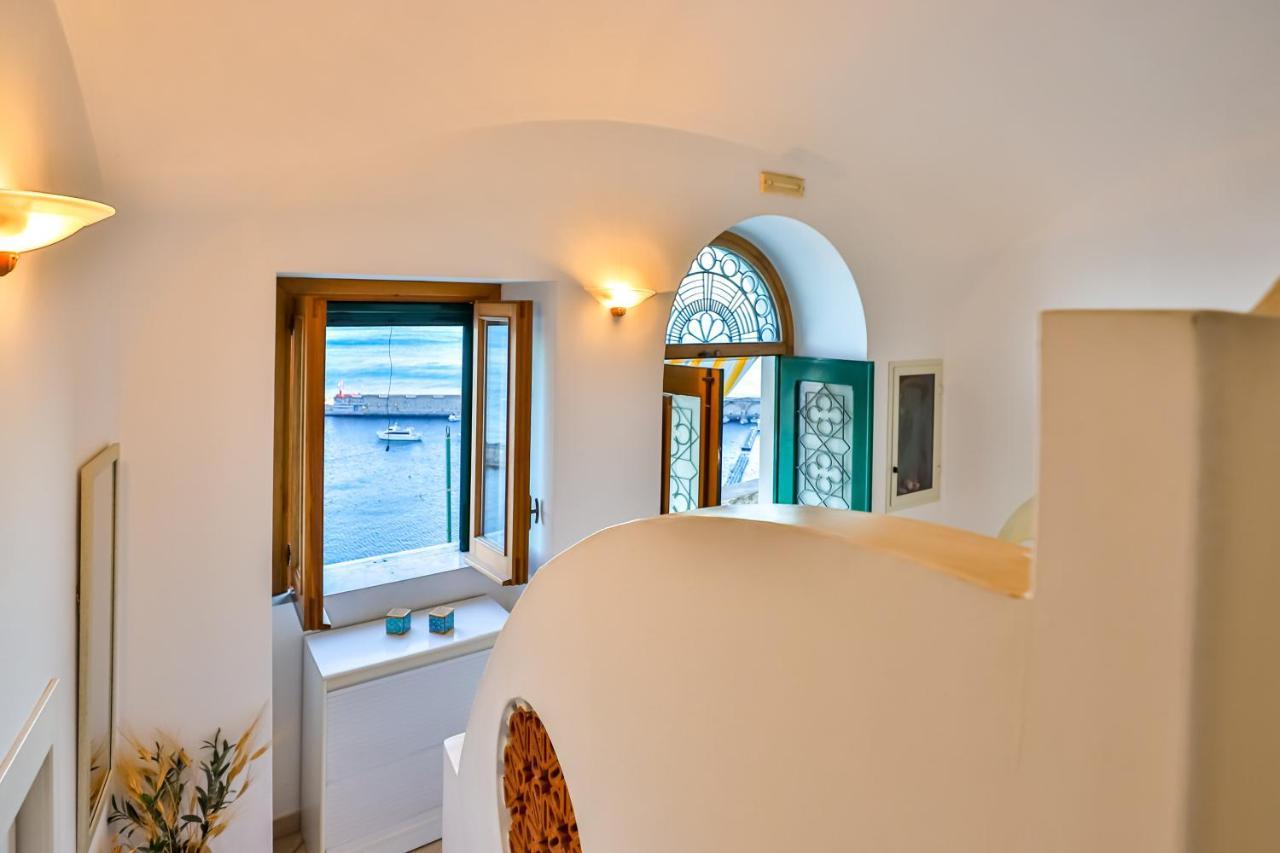 The Window To The Sky * Amalfi